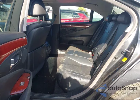 2011 Lexus Ls 460 z USA, uszkodzony, nr VIN JTHCL5EF7B5011273